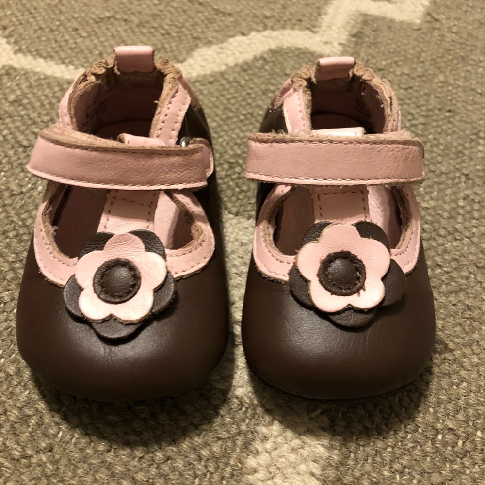 Robeez sz 2 leather crib shoes pink brown